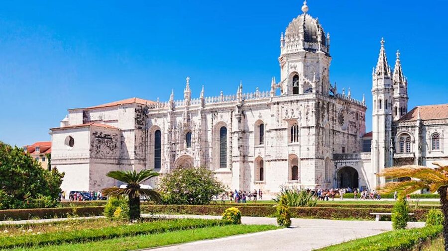 Lisbon City Tour: Full-Day - Belém Tower and the Monument to the Discoveries: Built for Defense, Framed for Fame