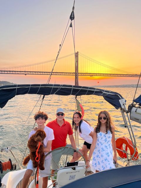 Lisbon: Day and Sunset Tour on the Tagus River - What’s included onboard, drinks, snacks, blankets, Wi-Fi, and a bathroom