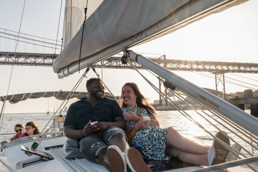 Lisbon: Daytime/Sunset/Night City Sailboat Tour with Drink - The waterfront highlights, from Monument to the Discoveries to Belém Tower