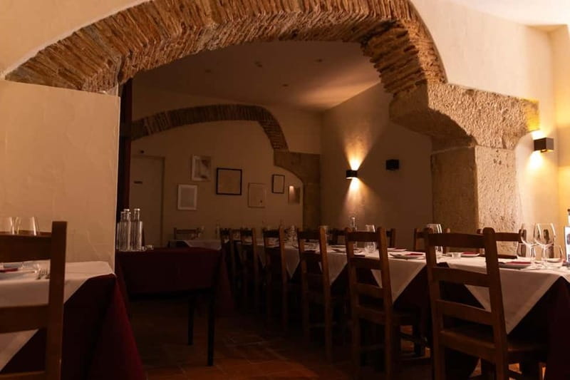 Lisbon: Dinner with Fado Show with the Rising Stars of Fado - Practical Tips to Have a Smoother Night