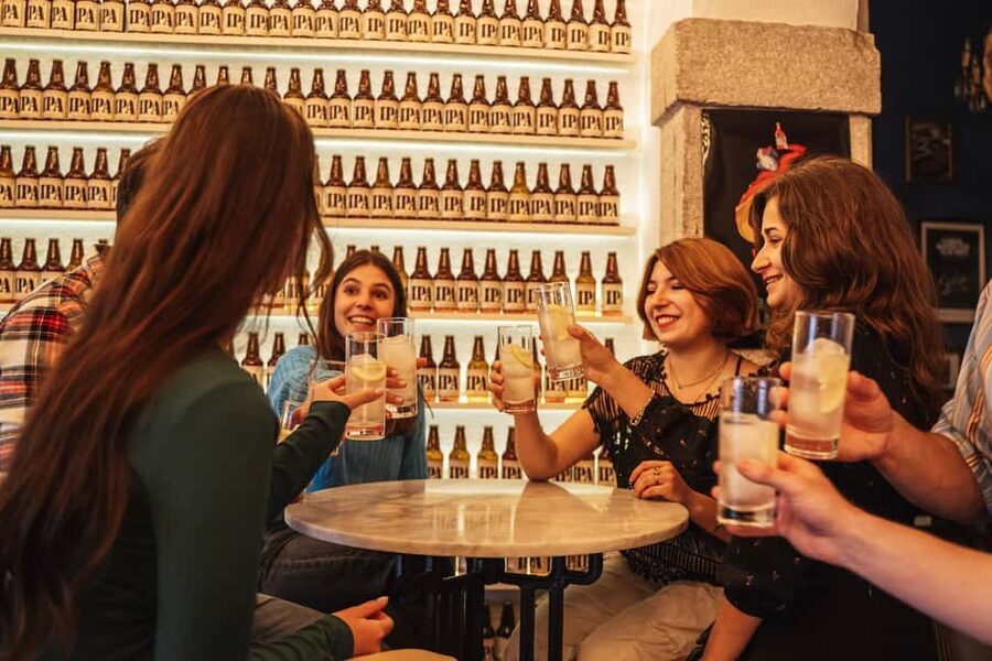 Lisbon: Drunken History Walking Tour with Included Drinks - Who should book this tipsy history tour