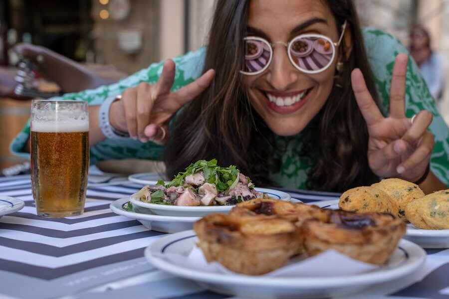 Lisbon: E-Bike Food Tour of Alfama and Old Town - Miradouro da Senhora do Monte: Hilltop Views Plus a Food Break