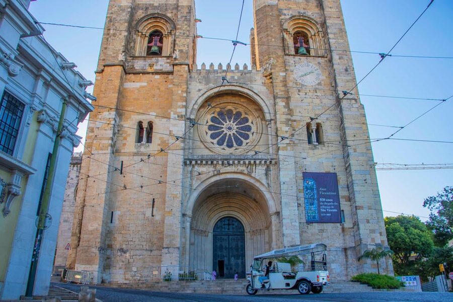 Lisbon: Early Morning TukTuk Tour - hotel/cruise ship pickup - Getting picked up: what to plan for in Lisbon (and on cruises)