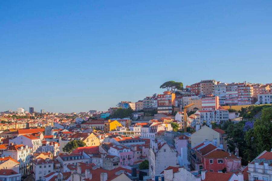 Lisbon: Early Morning TukTuk Tour - hotel/cruise ship pickup - Castelo, São Vicente de Fora, and the viewpoints that come with shortcuts
