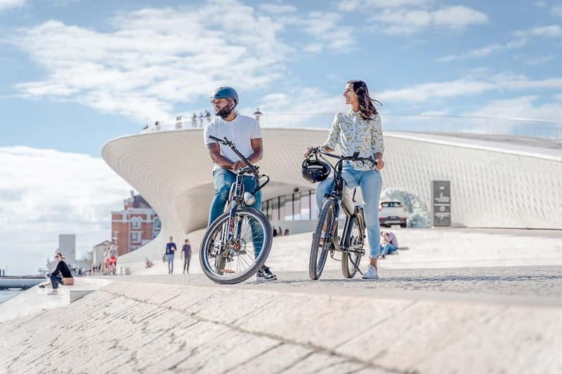 Lisbon: Electric Bike Tour by the River to Belém - Riding the riverside route, what makes it easy and what to watch for