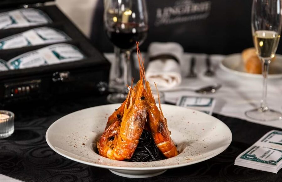 Lisbon: Erotic Cabaret Show and Dinner - Why This Lisbon Dinner Show Puts Food First