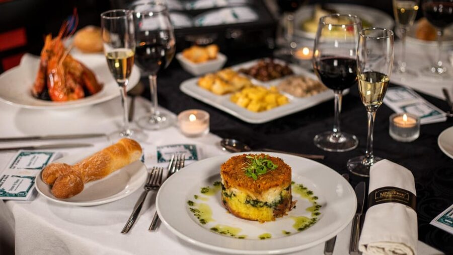 Lisbon: Erotic Cabaret Show and Dinner - What You’ll Eat: Traditional Portuguese Courses, Served Like a Real Meal