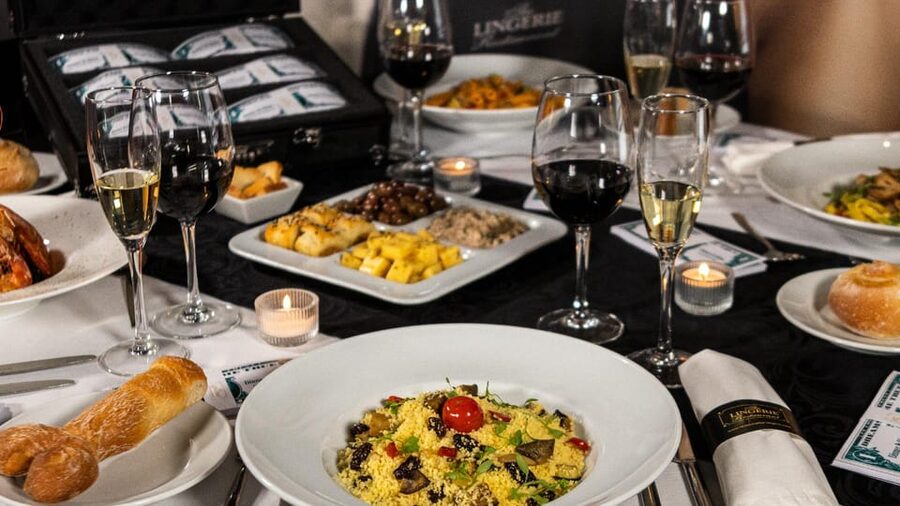 Lisbon: Erotic Cabaret Show and Dinner - Practical Tips to Make Your Night Smoother