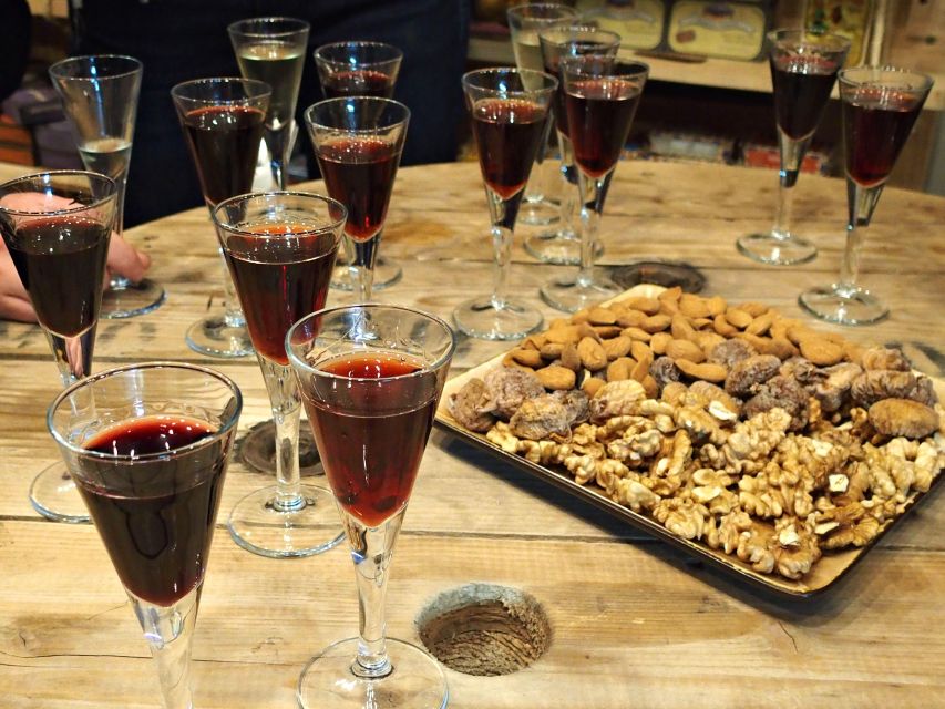 Lisbon: Evening Local Food Crawl with Drink Pairings - The food, the hills, and the culture lessons you can taste