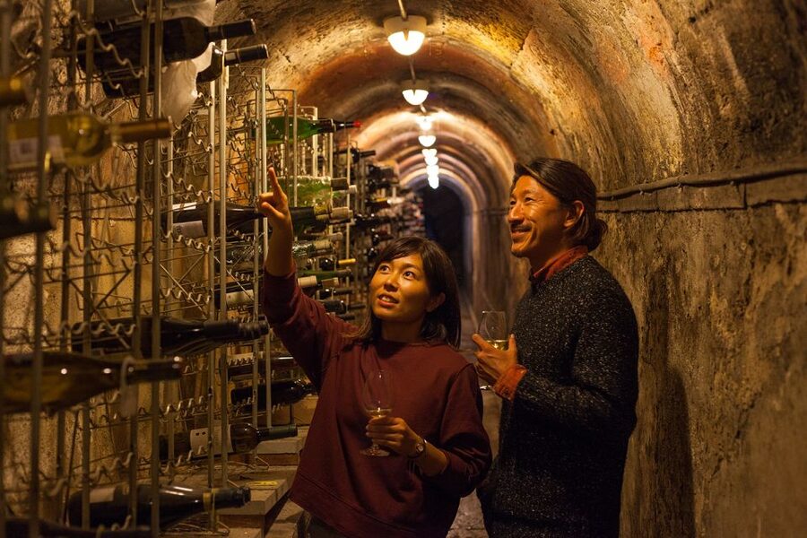 Lisbon: Evening Local Food Crawl with Drink Pairings - Pacing, group vibe, and how to keep it comfortable