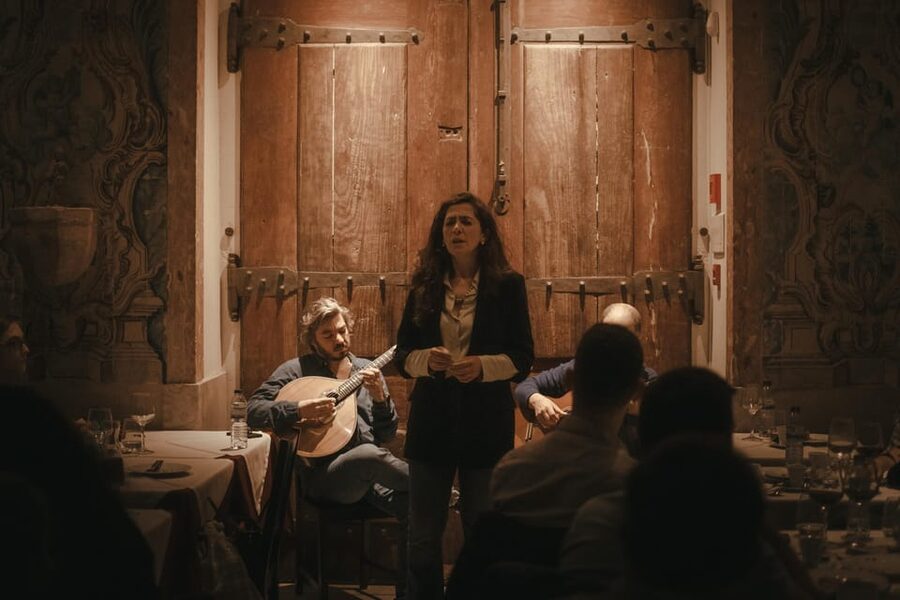 Lisbon: Fado Night with Dinner in a Typical Fado House - Service and Drinks: Attentive Staff, Just Know What Comes Included