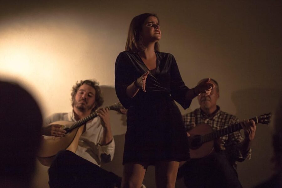 Lisbon: Fado Night with Dinner with Live Performance - Practical tips to get the most from your 3-hour fado dinner