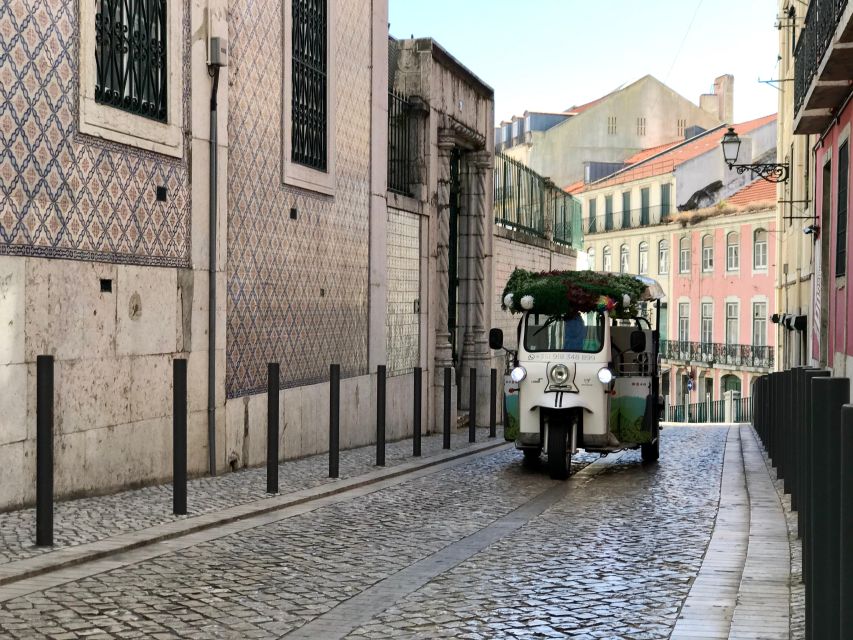 Lisbon: Famous 28 Tram Line Guided Private Tour by Tuk-Tuk - Meeting at Av. da Liberdade 6, Then Rolling Toward the Old Town