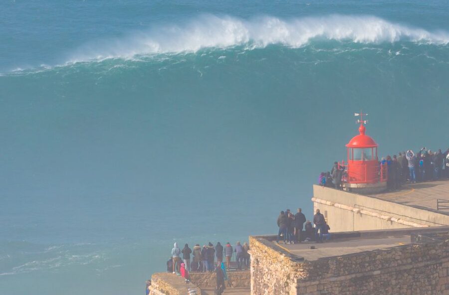 Lisbon: Fátima, Nazaré, Óbidos & São Martinho do Porto Tour - Nazaré’s Giant Waves and the Surf-Spot Reality Check