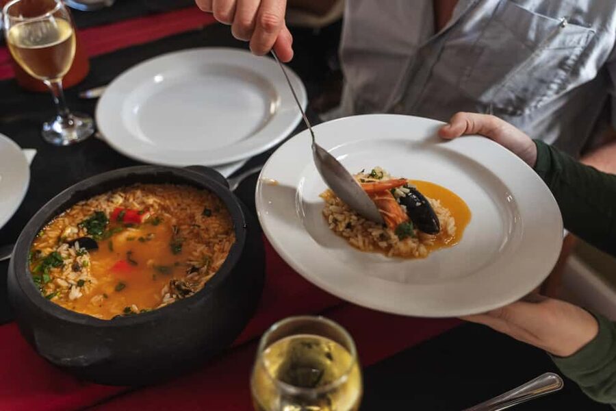 Lisbon: Food Crawl Walking Tour with Local Tastings - St. Dominic’s Square, Praça Dom Pedro IV, and Alfama: why you still see more than food