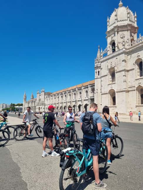 Lisbon: From the center to Belém by E-Bike - Belém Arrives: What to Look For at Jerónimos Monastery
