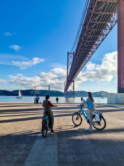 Lisbon: From the center to Belém by E-Bike - Small Group Dynamics: Up to 8 People Makes the Ride Feel Like a Plan