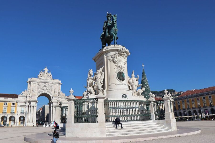 Lisbon: Full-Day Private Walking Sightseeing Tour - Key highlights to look for