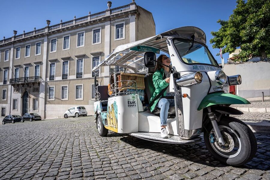 Lisbon: Guided Tuk-Tuk Tour Along the Historic Tram Line 28 - Principe Real, Eduardo VII Park, and Avenida da Liberdade finish the story