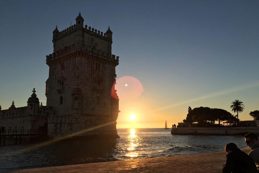 Lisbon Guided Tuk Tuk Tour: The City by the River - Lisbon by tuk tuk, the comfort of 100% electric wheels