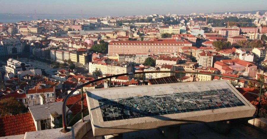 Lisbon: Half-Day City Tour - Entering Lisbon via Marquês de Pombal, not Lisbon via confusion