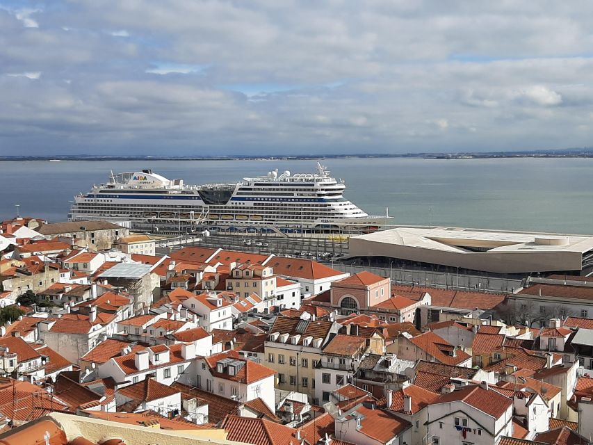 Lisbon: half day guided sightseeing tour by tuk tuk - Pickup, timing, and how the day stays comfortable