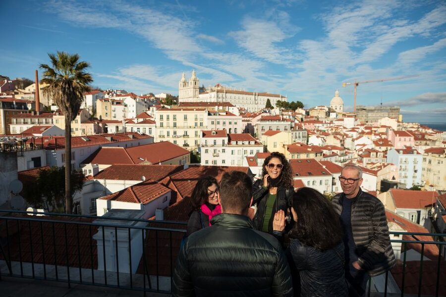 Lisbon: Half-Day Private Guided Tuk-Tuk Tour - Miradouro de São Pedro de Alcântara, Lapa, and Estrela’s Big Finish