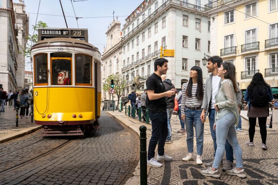 Lisbon: Helicopter Ride, Boat Trip, & Old Town Walking Tour - From city center to the Tagus: boat cruise to Belém and the riverfront landmarks