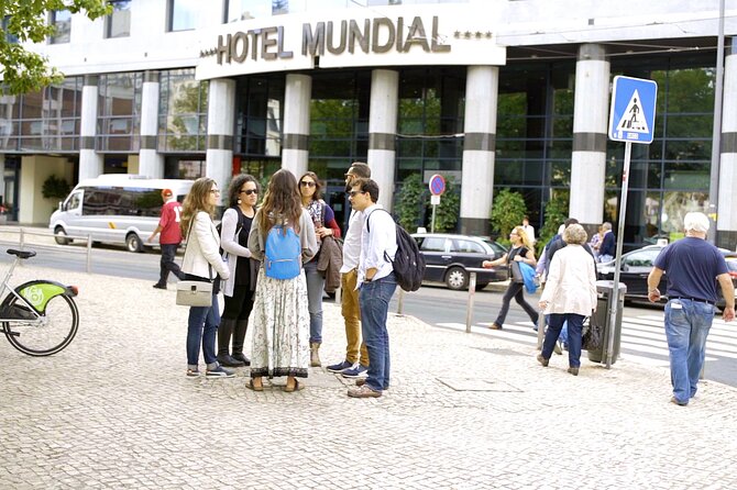 Lisbon Hidden Gems Walk: Traditions, Lunch and Ferry ride - Pastel de nata and coffee in a bakery that feels lived-in