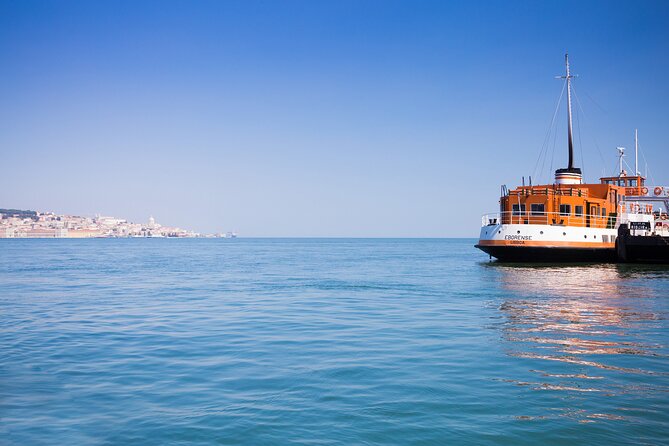 Lisbon Hidden Gems Walk: Traditions, Lunch and Ferry ride - The Tagus ferry to Cacilhas, seafood rice, and a real lunch break