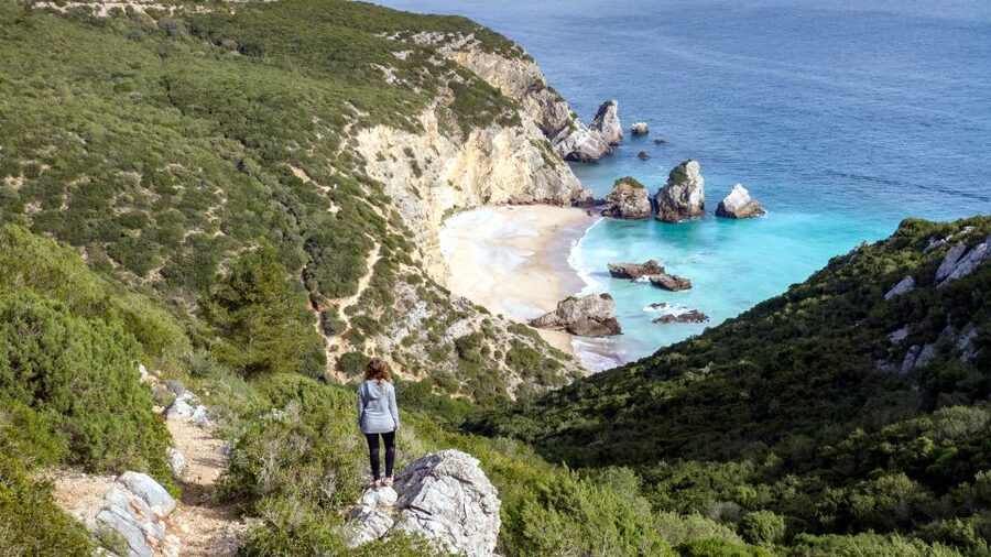 Lisbon: Hiking in Arrábida Natural Park - Arrábida Natural Park: mountain-to-sea views that start fast
