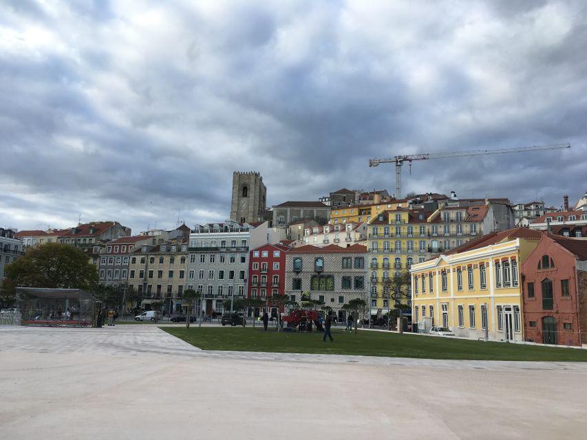 Lisbon: Hills, Alfama, and Mouraria Tour by Electric Bike - Getting oriented near Comércio Square before the climb