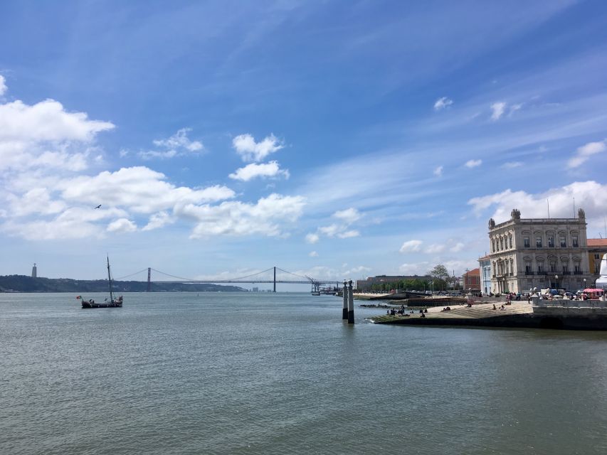 Lisbon: Hills, Alfama, and Mouraria Tour by Electric Bike - National Pantheon of Santa Engracia: baroque landmark plus a rhythm reset