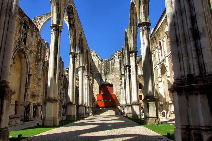 Lisbon: Hills Red Tram Tour by Tram 28 Route 24-Hour Ticket - The 24-hour ticket: how the value actually works for you
