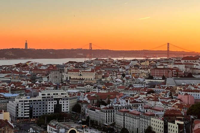 Lisbon: Historic City Tour by Tuk-Tuk - Key points