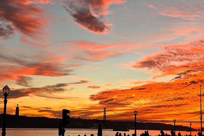 Lisbon: Historic City Tour by Tuk-Tuk - Small complaints are real, so plan around them