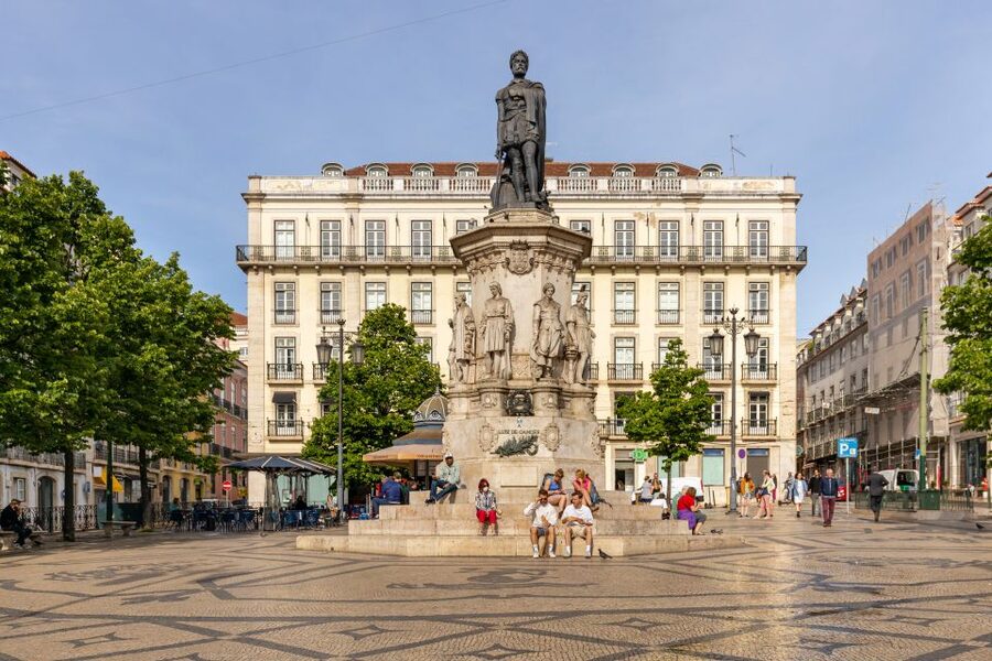 Lisbon: History, Stories and Lifestyle Walking Tour - Tram Time From the Castle Area to Portas do Sol