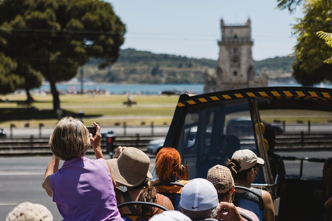 Lisbon Hop-On Hop-Off Tour: 48-Hour in Belém & Modern Lisbon - Getting on at Restauradores Square and other common terminals