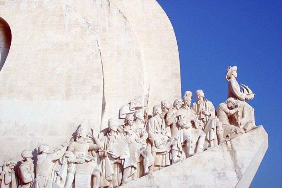 Lisbon in One Day: Full-Day Minivan Historic Tour - Pickup, minivan flow, and why comfort matters on day one