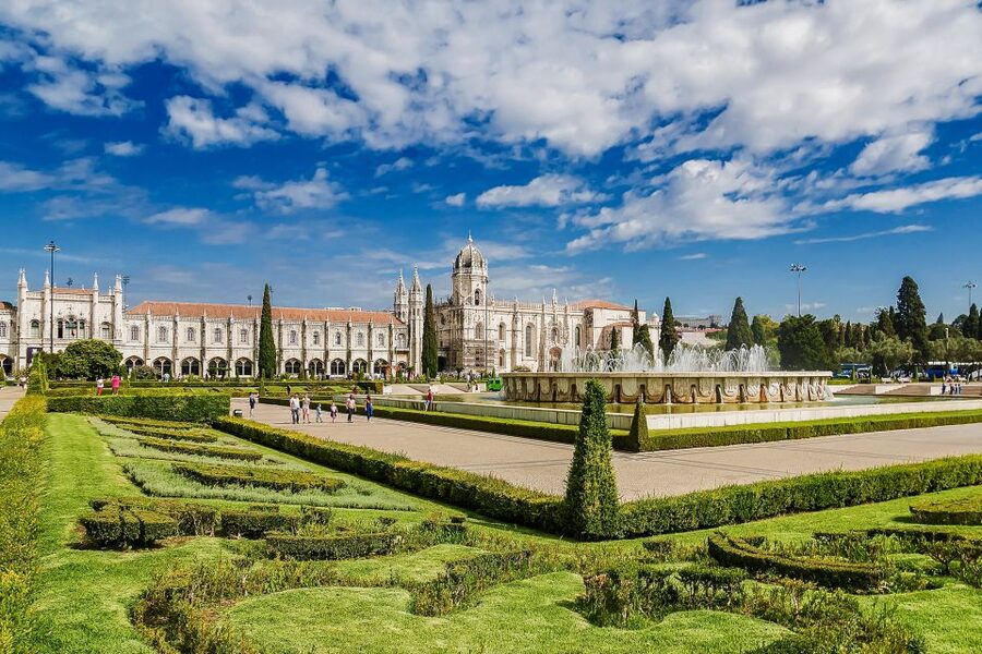 Lisbon: Jerónimos Monastery Entrance Ticket - Meeting point and getting in fast with the PDF voucher