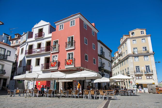 Lisbon Jewish Heritage and History - Private Tour Van - Museu do Dinheiro: a medieval wall with 1000 years of clues