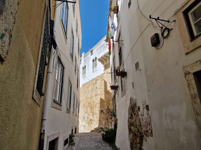 Lisbon: Jewish Walking Tour - Jewish Lisbon Still Shapes Alfama, Even When Buildings Disappear