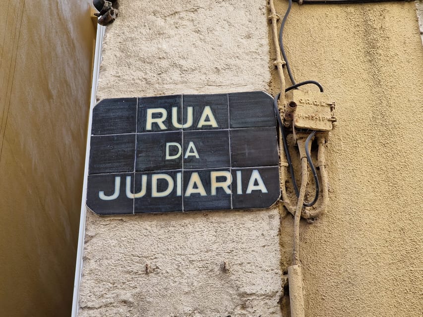 Lisbon: Jewish Walking Tour - The Guide Factor: Luciano Waldman and Archaeology as a Story Tool