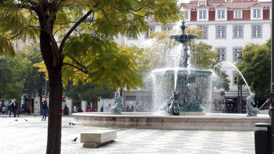 Lisbon: Layover Tour with Airport Pickup and Drop-Off - Baixa and the Squares: A Quick Way to Learn Lisbon’s Layout