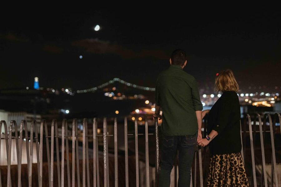 Lisbon lights: A Cinematic Photoshoot at night - Why Lisbon after dark makes better photos than you expect