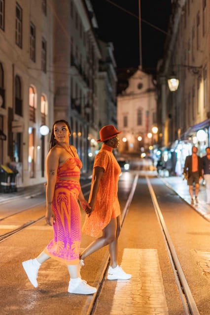 Lisbon lights: A Cinematic Photoshoot at night - Your photo set: what 50 edited images delivered in 5 days means