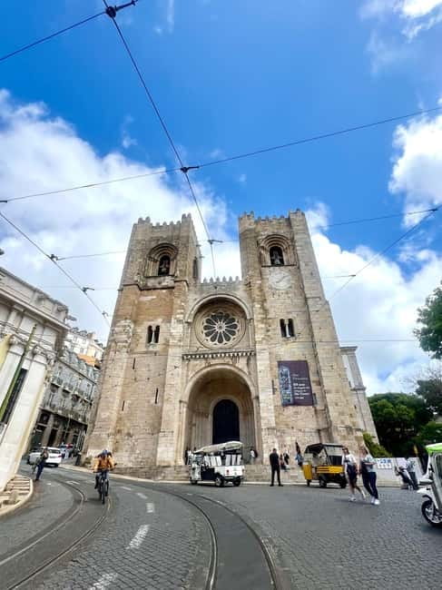 Lisbon: LISBON STORY TOUR BY TUK TUK - Roman Theater Museum stop: quick culture without the commitment