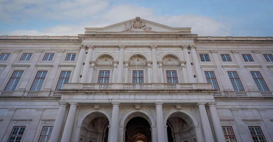 Lisbon: National Palace of Ajuda E-Ticket & City Audio Guide - Key Points Before You Go