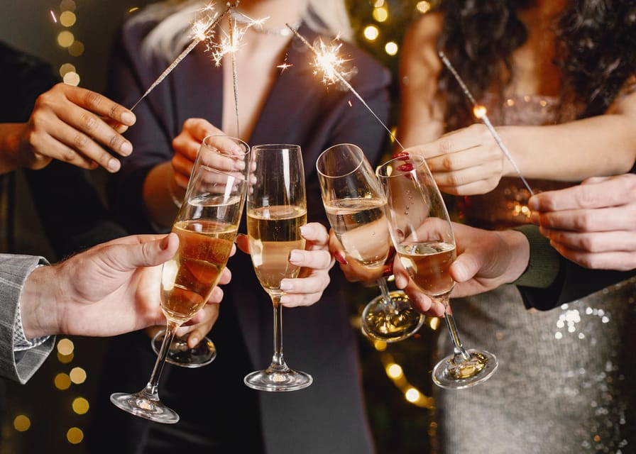 Lisbon: New Year's Cruise with DJ, Open Bar, Snacks and Wine - The Dom João Setup: Glass Enclosure, Heated Indoors, and a 40-Person Night