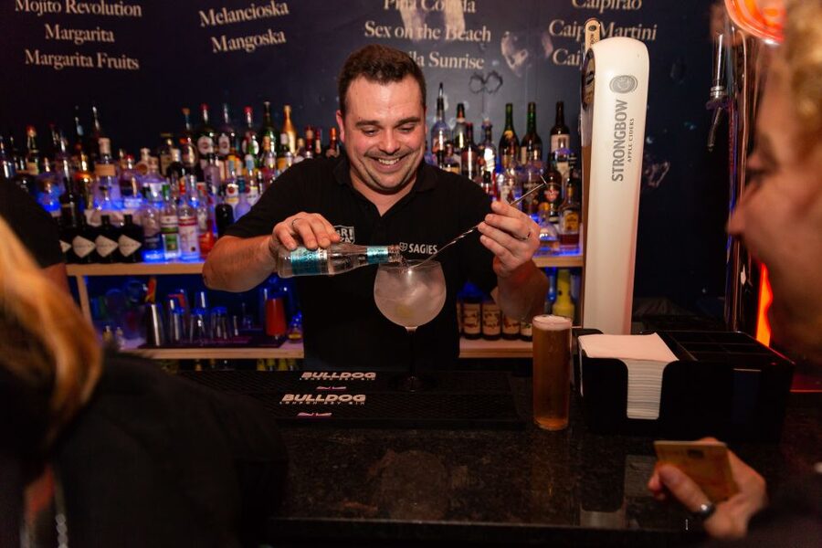 Lisbon Non-Alcoholic Pubcrawl: Soft drinks & Mocktails - Drink rules, extras, and how to keep the night comfortable